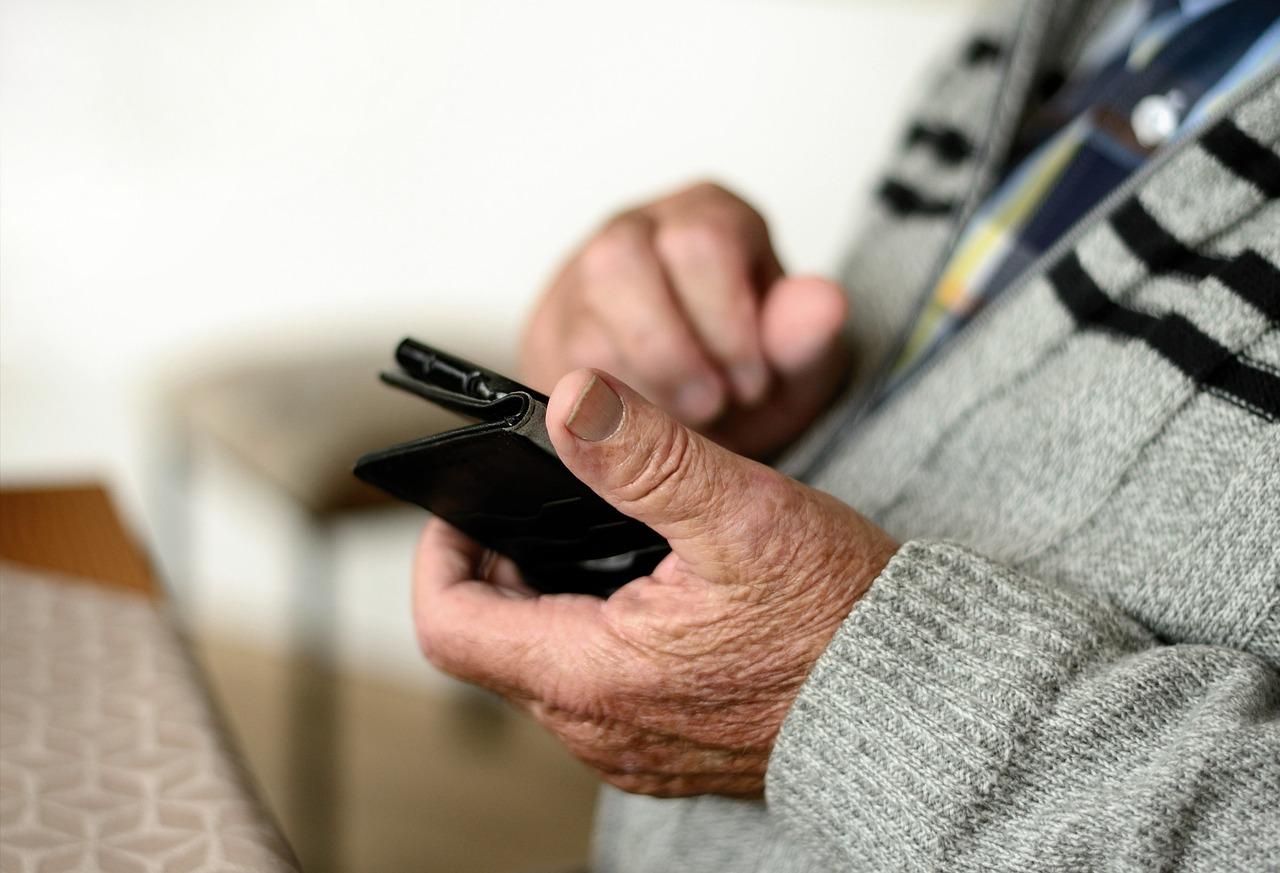 telemóveis para idosos